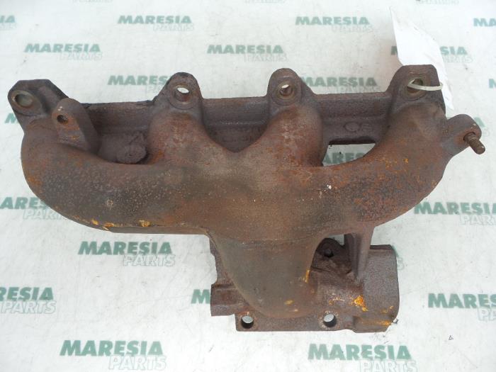 Gebrauchte Abgaskrümmer Fiat Strada (178/278) 1.9 JTD Preis € 60,00 Margenregelung angeboten von Maresia Parts