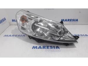 Used Headlight, right Fiat Scudo (270) 2.0 D Multijet Price € 90,00 Margin scheme offered by Maresia Parts