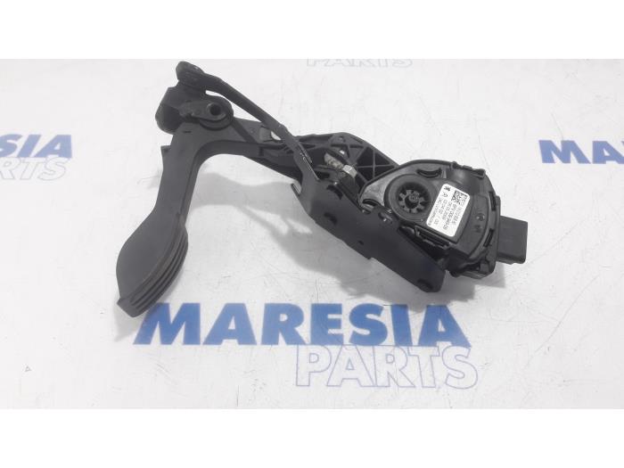 Begagnade Gaspedalsensor Fiat Scudo (270) 2.0 D Multijet Pris € 60,00 Marginaltabell erbjuds av Maresia Parts