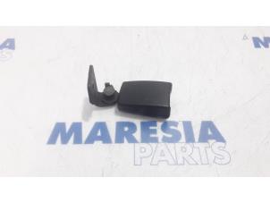 Used Rear seatbelt buckle, left Fiat Punto Evo (199) 1.3 JTD Multijet 85 16V Euro 5 Price € 20,00 Margin scheme offered by Maresia Parts