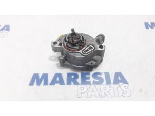 Used Vacuum pump (diesel) Peugeot 508 (8D) 1.6 HDiF 16V Price € 35,00 Margin scheme offered by Maresia Parts