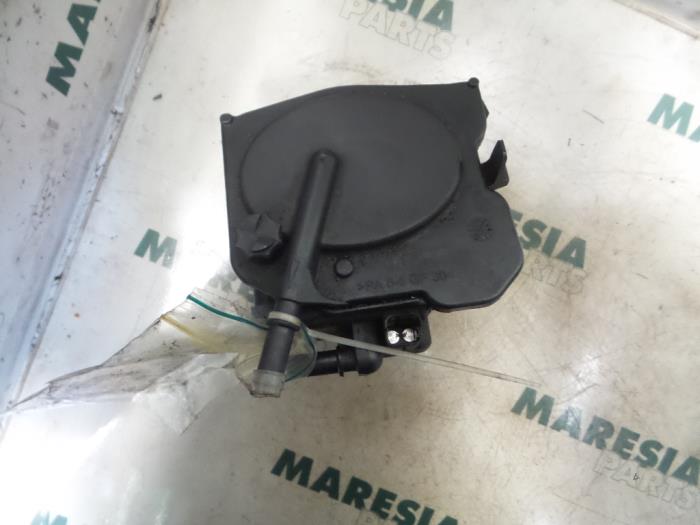 Begagnade Bränslefilterhus Peugeot Partner 1.6 HDI 75 Pris € 42,35 Inklusive moms erbjuds av Maresia Parts