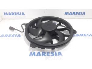 Used Fan motor Peugeot Expert (G9) 2.0 HDi 120 Price € 50,00 Margin scheme offered by Maresia Parts