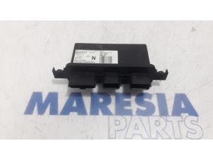 Used Computer lighting module Renault Clio III (BR/CR) 2.0 16V GT Price € 90,00 Margin scheme offered by Maresia Parts