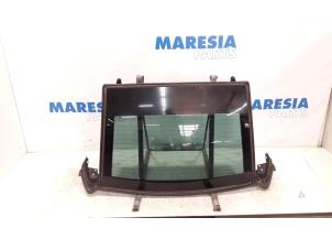 Used Rear window Peugeot 308 CC (4B) 2.0 HDiF 16V Price € 367,50 Margin scheme offered by Maresia Parts