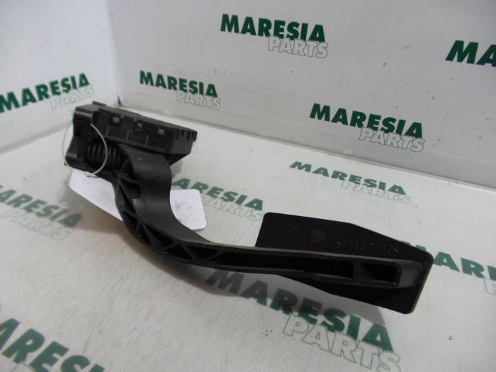 Gebrauchte Gaspedalposition Sensor Fiat Grande Punto (199) 1.4 Preis € 15,00 Margenregelung angeboten von Maresia Parts