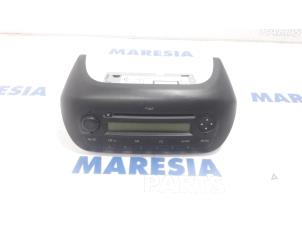 Usados Reproductor de CD y radio Peugeot Bipper (AA) 1.4 HDi Precio € 105,00 Norma de margen ofrecido por Maresia Parts