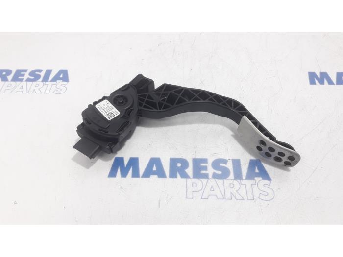 Begagnade Gaspedalsensor Peugeot 308 CC (4B) 2.0 HDiF 16V Pris € 29,90 Marginaltabell erbjuds av Maresia Parts