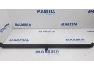 Used Luggage compartment cover Peugeot 308 CC (4B) 2.0 HDiF 16V Price € 50,00 Margin scheme offered by Maresia Parts