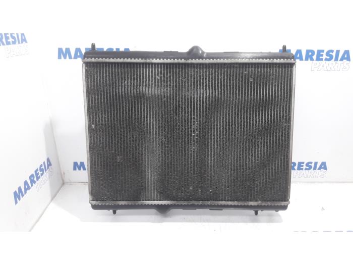 Radiator from a Peugeot 508 SW (8E/8U) 1.6 HDiF 16V 2013