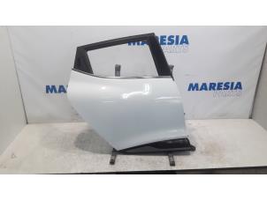 Used Rear door 4-door, right Renault Clio IV (5R) 0.9 Energy TCE 90 12V Price € 210,00 Margin scheme offered by Maresia Parts