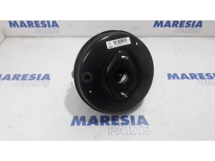 Usagé Servo frein Renault Clio IV (5R) 0.9 Energy TCE 90 12V Prix € 34,95 Règlement à la marge proposé par Maresia Parts