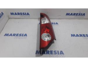 Used Taillight, right Renault Kangoo Be Bop (KW) 1.5 dCi 90 FAP Price € 48,40 Inclusive VAT offered by Maresia Parts