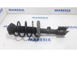 Used Front shock absorber rod, left Peugeot 308 CC (4B) 2.0 HDiF 16V Price € 60,00 Margin scheme offered by Maresia Parts