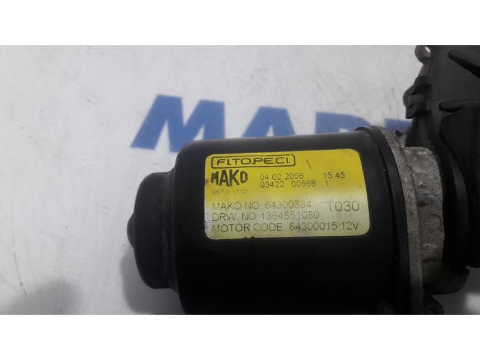 Front wiper motor from a Peugeot Bipper (AA) 1.4 HDi 2008