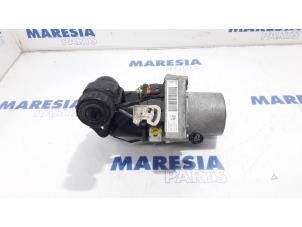Usagé Pompe de direction Peugeot 508 SW (8E/8U) 1.6 HDiF 16V Prix € 288,75 Règlement à la marge proposé par Maresia Parts