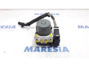 Used ABS pump Citroen Jumpy (G9) 2.0 HDiF 16V 125 Price € 158,81 Inclusive VAT offered by Maresia Parts