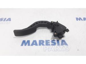 Used Throttle pedal position sensor Renault Grand Scénic III (JZ) 1.5 dCi 110 Price € 25,00 Margin scheme offered by Maresia Parts