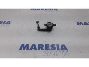 Used Headlight motor Peugeot Expert (G9) 2.0 HDi 120 Price € 60,50 Inclusive VAT offered by Maresia Parts