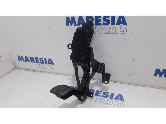 Begagnade Gaspedalsensor Citroen Jumpy (G9) 1.6 HDI 16V Pris € 90,75 Inklusive moms erbjuds av Maresia Parts