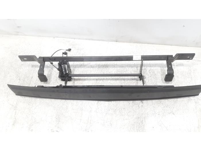 Używane Pokrywa dachu cabrio Peugeot 207 CC (WB) 1.6 16V Cena € 149,95 Procedura marży oferowane przez Maresia Parts