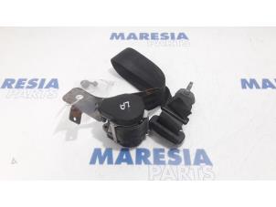 Used Rear seatbelt, left Citroen C3 Picasso (SH) 1.6 HDi 90 Price € 50,00 Margin scheme offered by Maresia Parts
