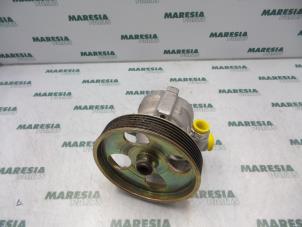 Usagé Pompe de direction Peugeot 206 (2A/C/H/J/S) 1.4 HDi Prix € 50,00 Règlement à la marge proposé par Maresia Parts