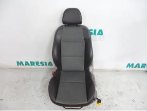 Used Seat, left Peugeot 207 SW (WE/WU) 1.6 16V Price € 75,00 Margin scheme offered by Maresia Parts