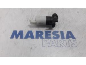 Used Windscreen washer pump Citroen Jumpy (G9) 1.6 HDI 16V Price € 12,10 Inclusive VAT offered by Maresia Parts