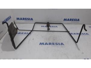 Used Spare wheel holder Citroen Jumpy (G9) 1.6 HDI 16V Price € 60,50 Inclusive VAT offered by Maresia Parts