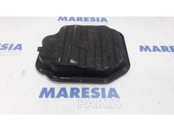 Usagé Couvercle carter Renault Koleos I 2.5 16V Prix € 65,00 Règlement à la marge proposé par Maresia Parts