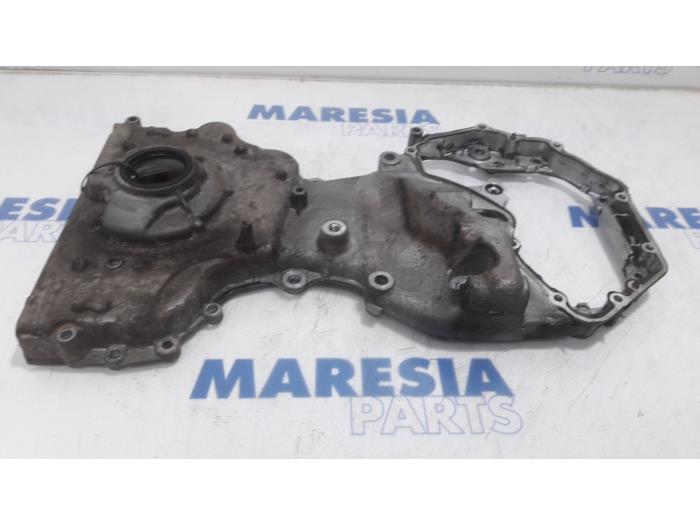 Usagé Couvercle de distribution Renault Koleos I 2.5 16V Prix € 75,00 Règlement à la marge proposé par Maresia Parts