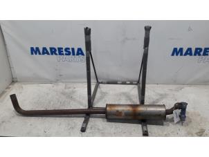 Used Exhaust middle silencer Peugeot 5008 I (0A/0E) 1.6 VTI 16V Price € 105,00 Margin scheme offered by Maresia Parts