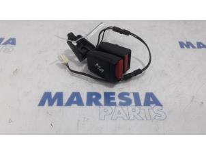 Used Rear seatbelt buckle, left Peugeot 508 SW (8E/8U) 2.0 HDiF 16V Autom. Price € 50,00 Margin scheme offered by Maresia Parts