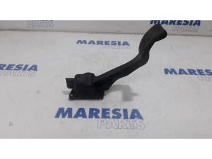 Used Throttle pedal position sensor Peugeot 5008 I (0A/0E) 1.6 VTI 16V Price € 50,00 Margin scheme offered by Maresia Parts