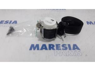 Used Rear seatbelt, left Peugeot 5008 I (0A/0E) 1.6 VTI 16V Price € 35,00 Margin scheme offered by Maresia Parts