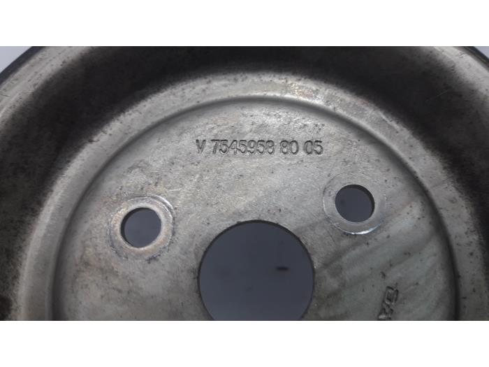 Pompe à eau d'un Peugeot 207 CC (WB) 1.6 16V 2008