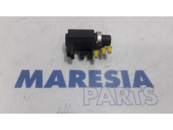 Usagé Régulateur pression turbo Citroen C5 III Tourer (RW) 2.7 HDiF V6 24V Autom. Prix € 25,00 Règlement à la marge proposé par Maresia Parts