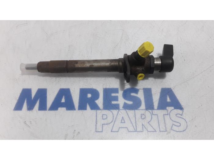 Usagé Injecteurs Citroen C5 III Tourer (RW) 2.7 HDiF V6 24V Autom. Prix € 105,00 Règlement à la marge proposé par Maresia Parts