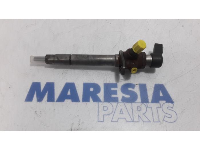 Usagé Injecteurs Citroen C5 III Tourer (RW) 2.7 HDiF V6 24V Autom. Prix € 105,00 Règlement à la marge proposé par Maresia Parts