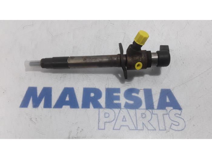 Usagé Injecteurs Citroen C5 III Tourer (RW) 2.7 HDiF V6 24V Autom. Prix € 105,00 Règlement à la marge proposé par Maresia Parts