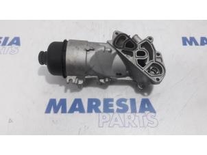 Usagé Support filtre à huile Citroen C4 Grand Picasso (3A) 1.6 HDiF 115 Prix € 50,00 Règlement à la marge proposé par Maresia Parts