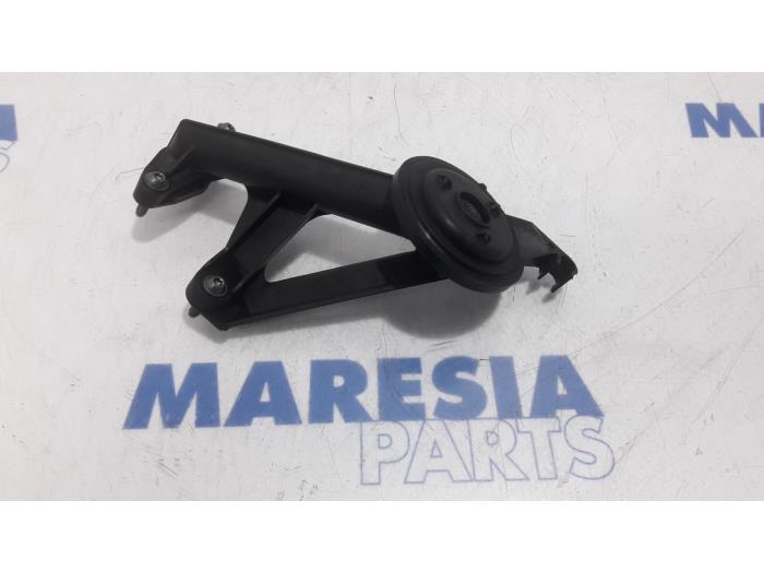 Gebrauchte Öl Ansaugrohr Citroen C4 Grand Picasso (3A) 1.6 HDiF 115 Preis € 20,00 Margenregelung angeboten von Maresia Parts