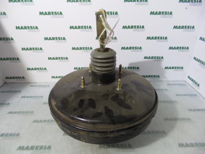 Usagé Servo frein Renault Megane Scénic (JA) 2.0 RT Prix € 35,00 Règlement à la marge proposé par Maresia Parts