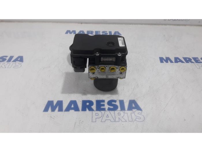 Gebrauchte ABS Pumpe Peugeot Expert (G9) 2.0 HDi 120 Preis € 145,19 Mit Mehrwertsteuer angeboten von Maresia Parts