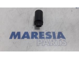 Used Relay Peugeot Expert (G9) 2.0 HDi 120 Price € 42,35 Inclusive VAT offered by Maresia Parts