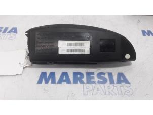 Used Seat airbag (seat) Renault Twingo (C06) 1.2 Price € 35,00 Margin scheme offered by Maresia Parts