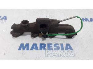 Used Exhaust manifold Renault Kangoo Be Bop (KW) 1.5 dCi 90 FAP Price € 90,75 Inclusive VAT offered by Maresia Parts