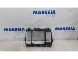 Used Front panel Peugeot 508 SW (8E/8U) 2.0 HDiF 16V Autom. Price € 60,00 Margin scheme offered by Maresia Parts