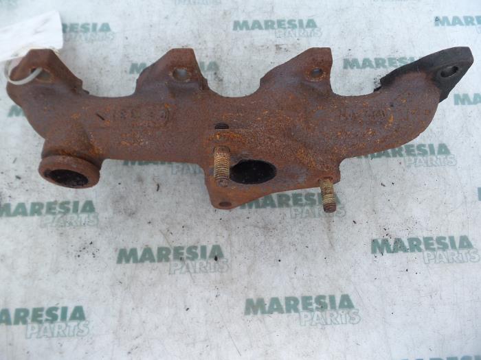 Gebrauchte Abgaskrümmer Renault Megane II Grandtour (KM) 1.5 dCi 80 Preis € 50,00 Margenregelung angeboten von Maresia Parts